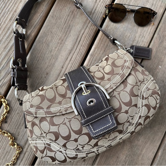 Coach Vintage Brown Signature Soho Hobo Shoulder Bag Brown Tan Buckle Y2K - Picture 1 of 16